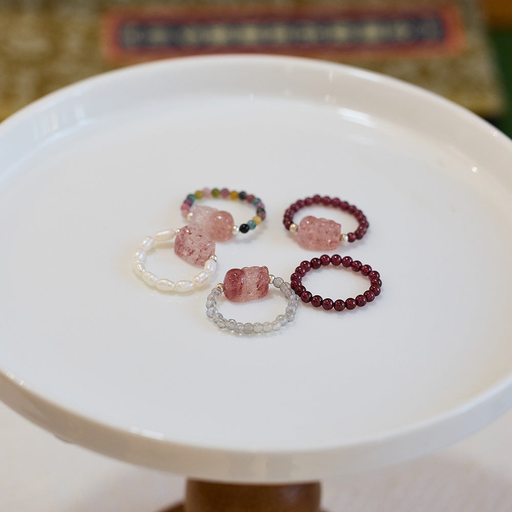 Natural strawberry quartz Pi Xiu ring, tourmaline, freshwater pearl, garnet crystal elastic cord ring